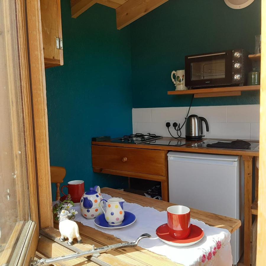 Eco Accommodation Cornflower كرافن آرمز المظهر الخارجي الصورة